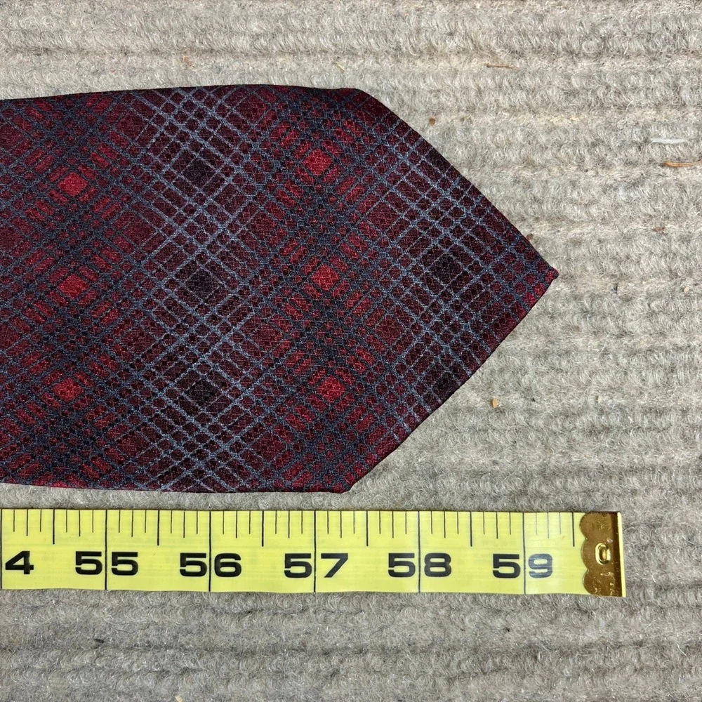 Kenneth Cole New York Mens Silk Tie Burgundy Red Grey Plaid Geometric 1190